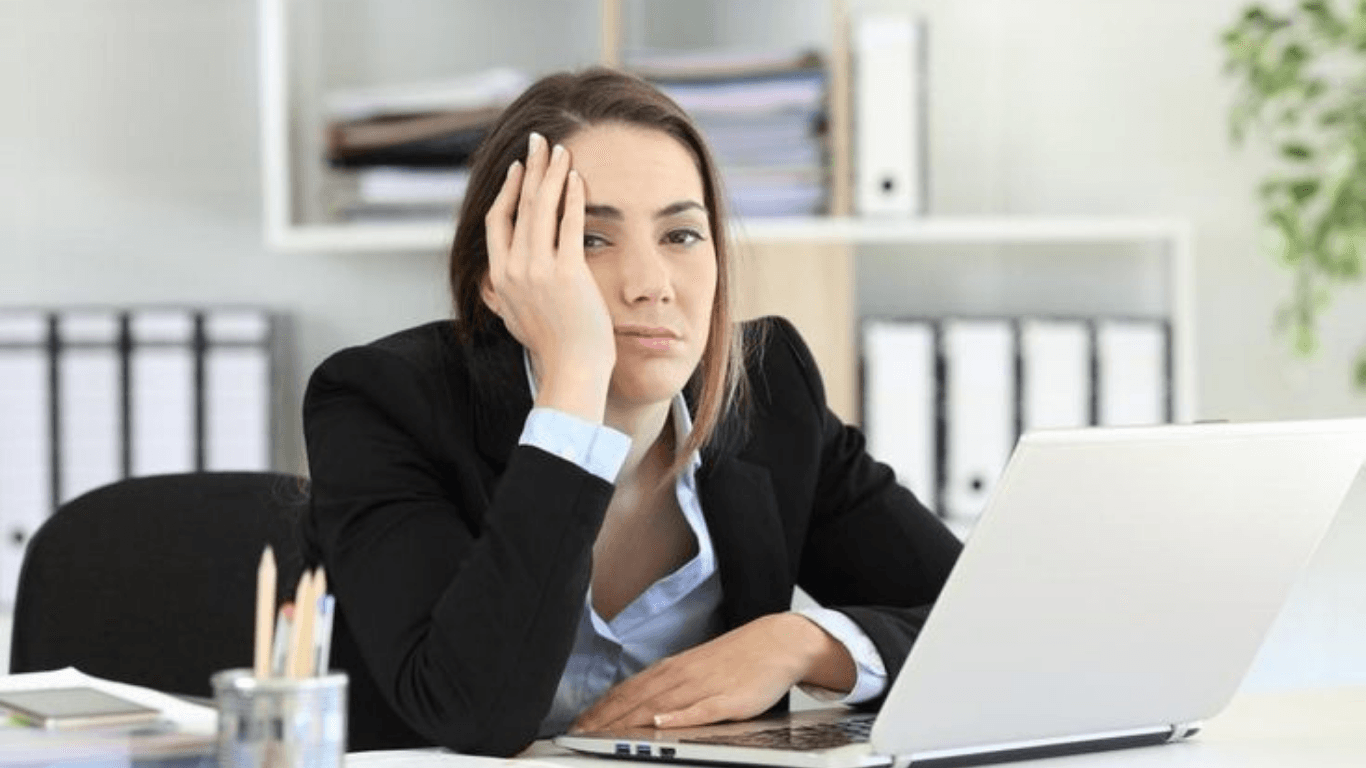 10 Kesalahan Umum Bahasa Inggris di Kantor dan Cara Menghindarinya