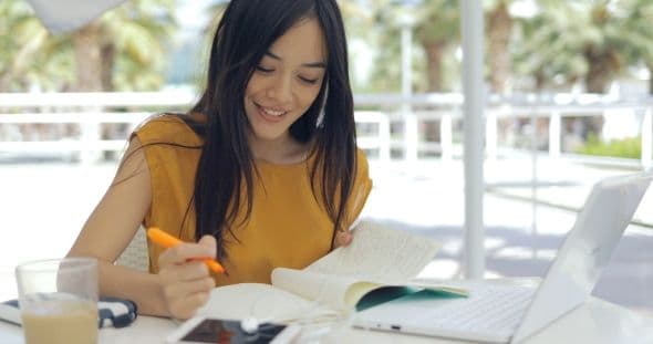 Bahasa Inggris: Keterampilan Wajib di Era Karier Global