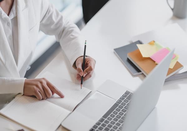 Belajar Menulis untuk Business Writing: Bagaimana Caranya?
