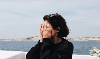 Bedanya Shy, Ashamed dan Embarassed: Apa Saja yang Perlu Diketahui?