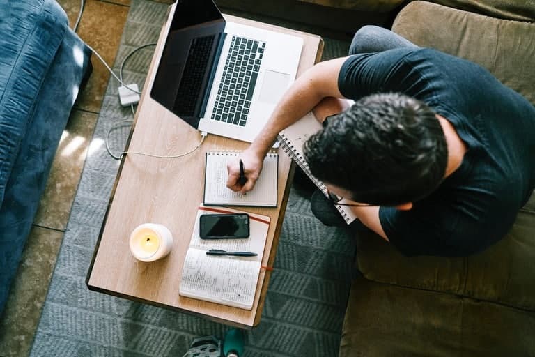 Ingin Sukses Kerja di Luar Negeri? Ini Dia, Tips Sukses Kerja di Luar Negeri!