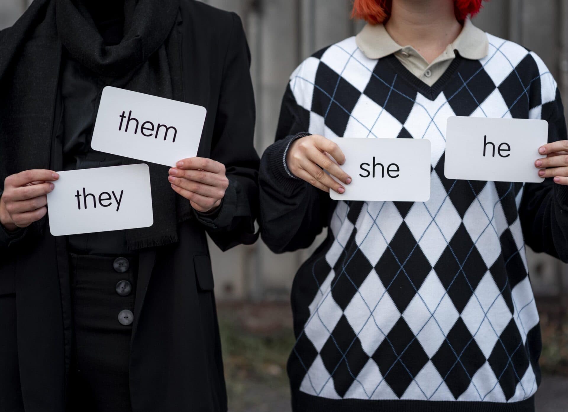 Pronoun dalam Bahasa Inggris: Pengertian, Jenis, dan Contoh Lengkapnya